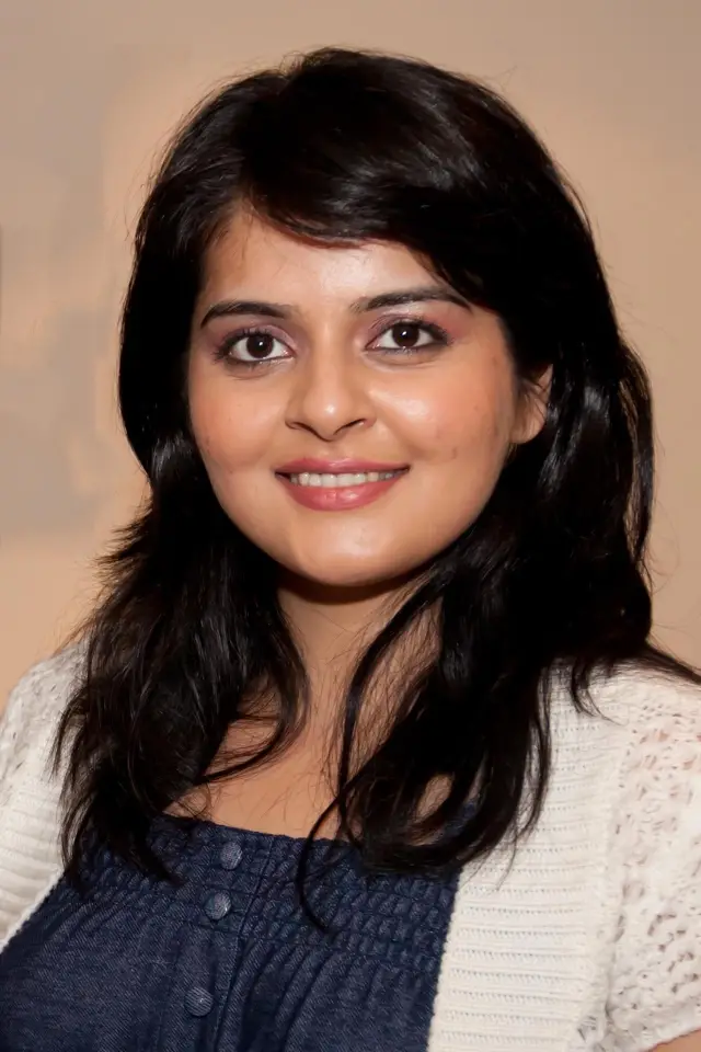 Фото  (Roma Asrani)