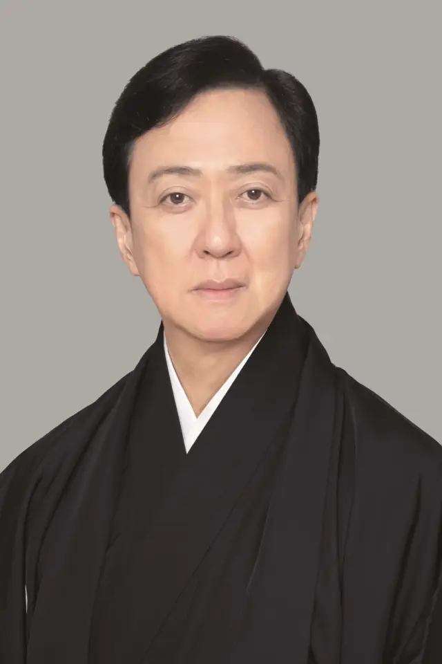 Фото  (Tamasaburō Bandō V)