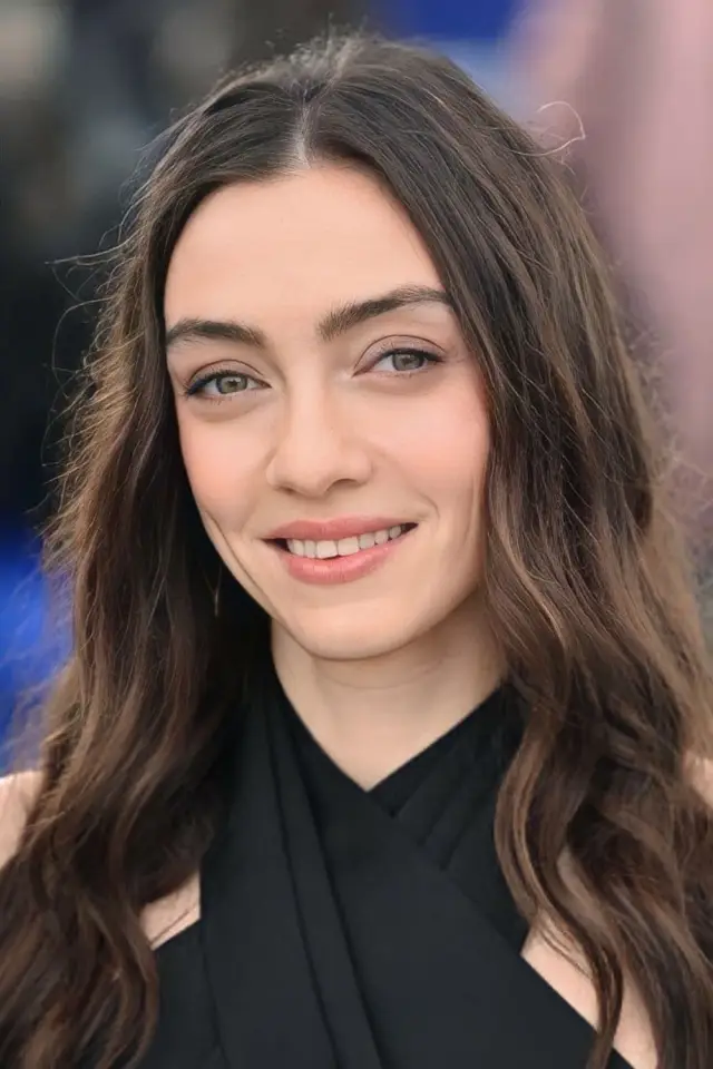 Фото Мерве Диздар (Merve Dizdar)