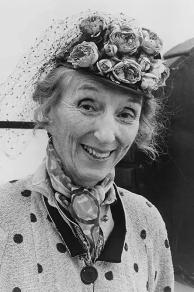 Фото Марджори Итон (Marjorie Eaton)