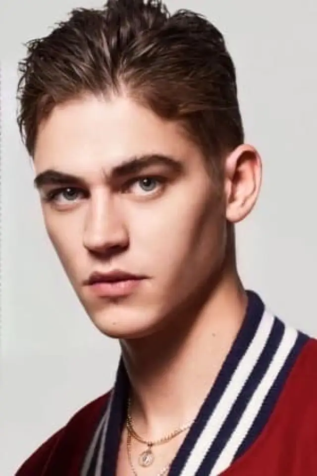 Фото Хиро Файнс-Тиффин (Hero Fiennes Tiffin)