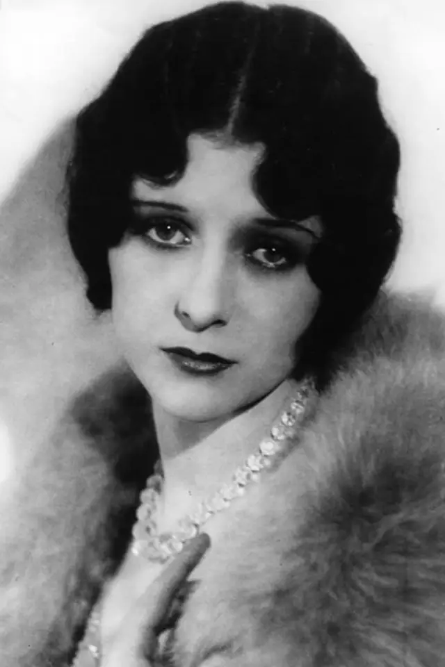 Фото Марселин Дэй (Marceline Day)