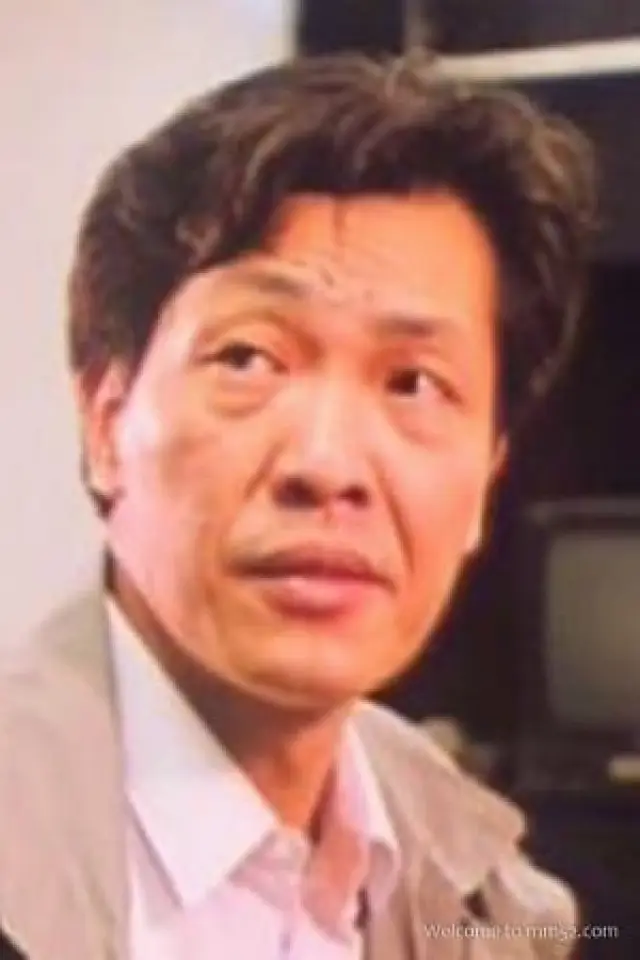 Фото  (Wong Chung)