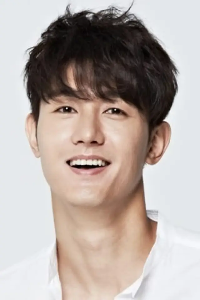 Фото  (Lee Ki-woo)