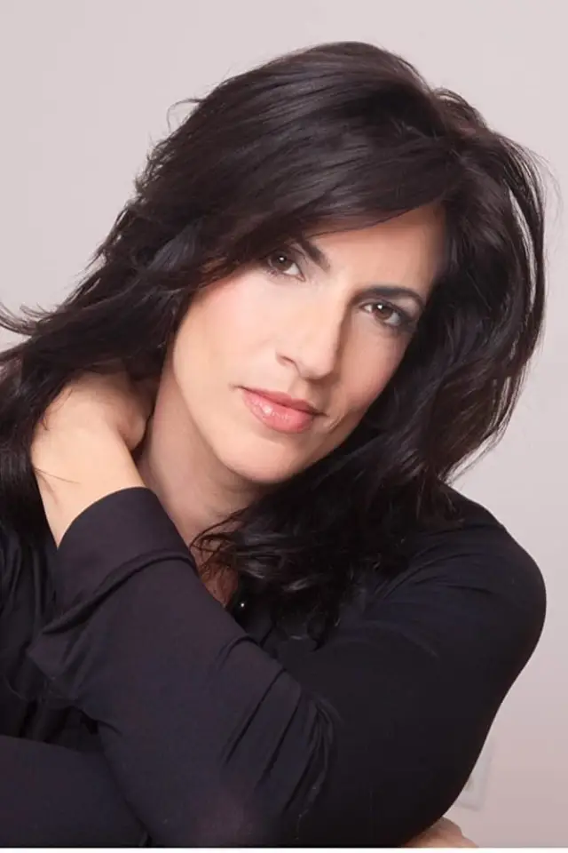 Фото  (Cathy DeBuono)