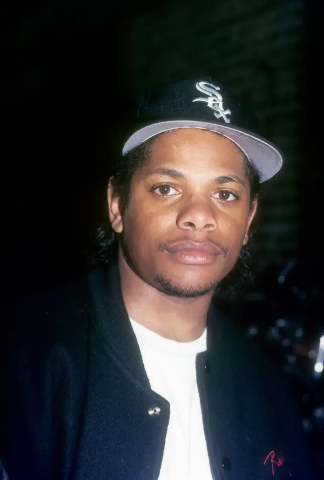 Фото  (Eazy-E)