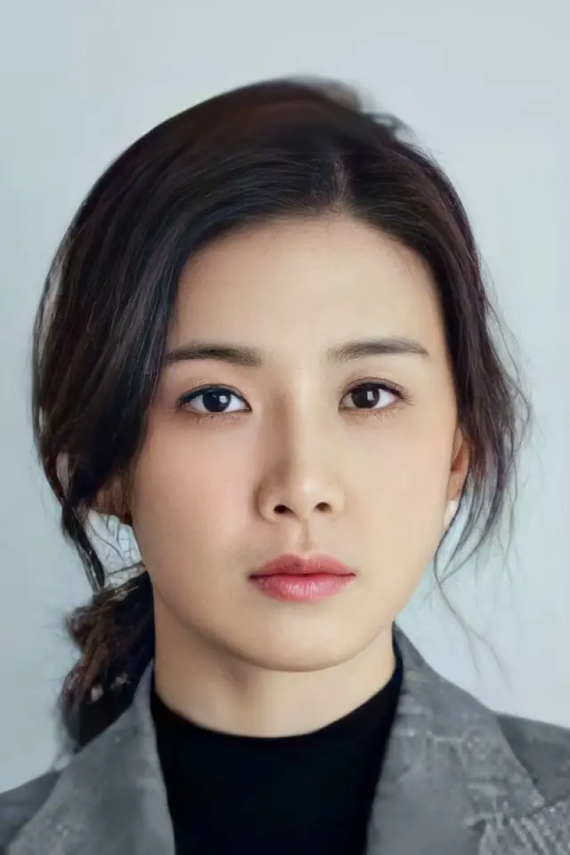 Фото Ли Бо Ён (Lee Bo-young)