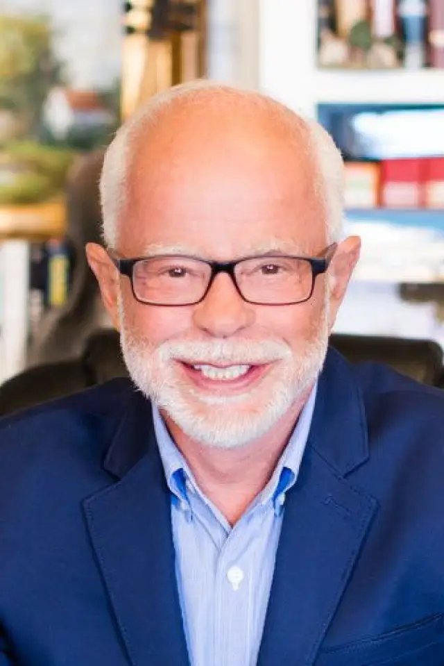 Фото  (Jim Bakker)