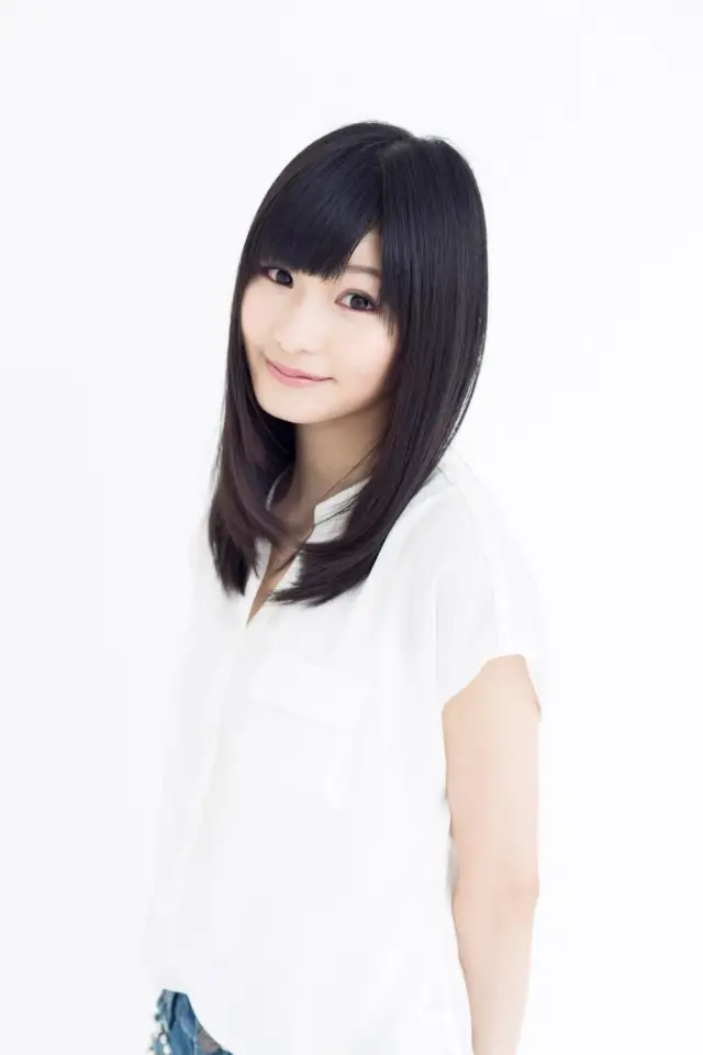 Фото Юи Ватанабэ (Yui Watanabe)