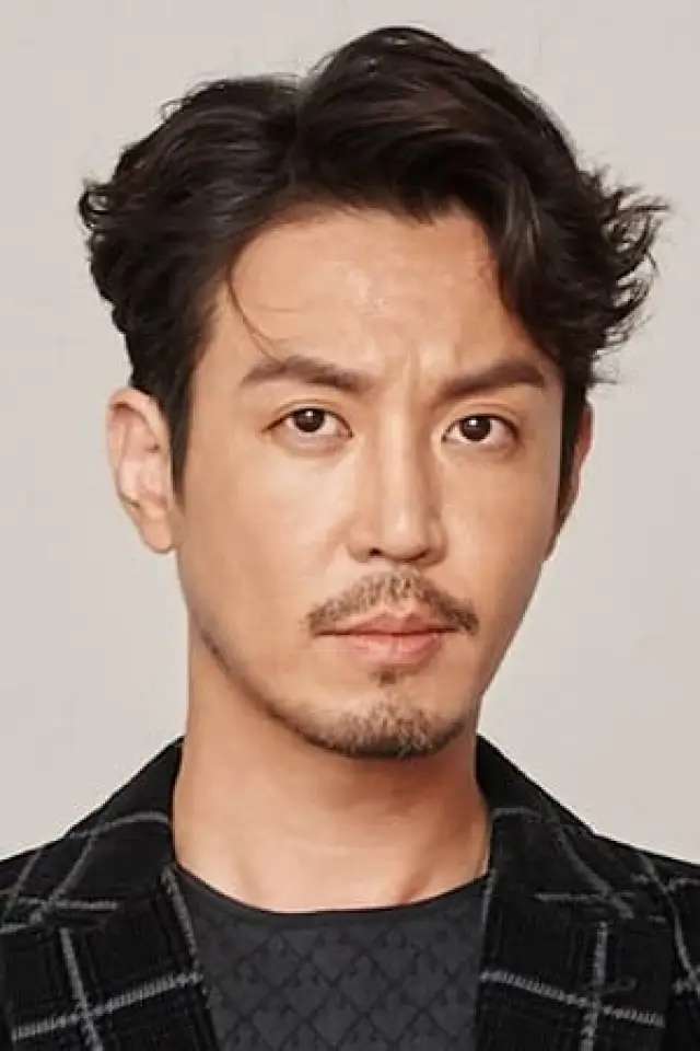 Фото Чхве Вон Ён (Choi Won-young)