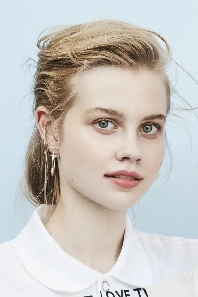 Фото Энгаури Райс (Angourie Rice)