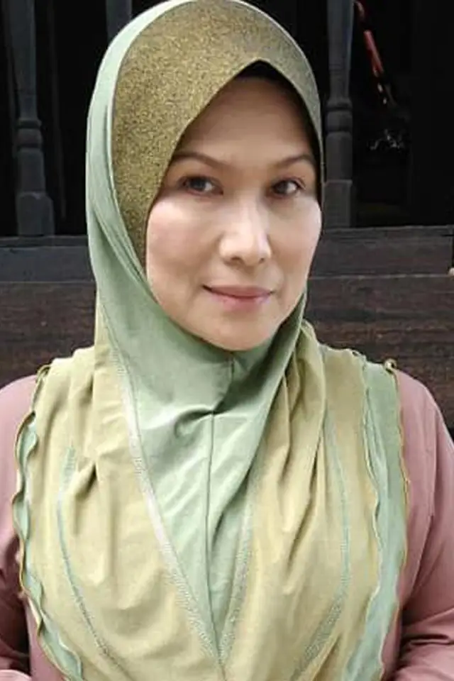 Фото  (Rosnah Johari)