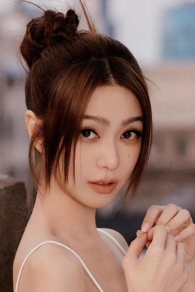 Фото  (Fiona Sit Hoi-Kei)