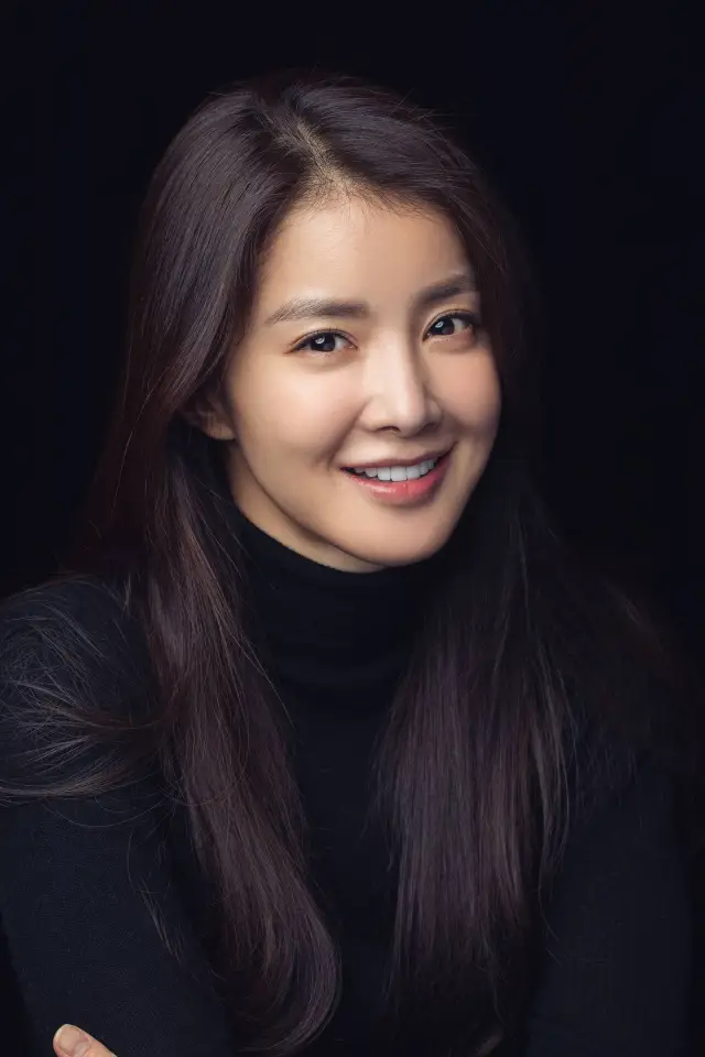 Фото Ли Си Ён (Lee Si-young)