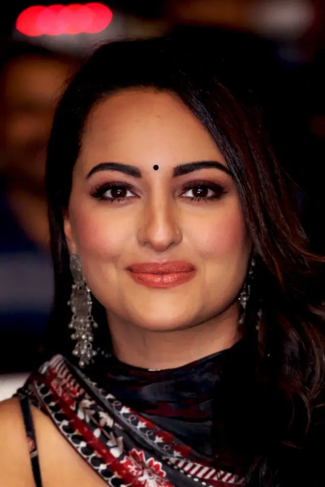 Фото Сонакши Синха (Sonakshi Sinha)