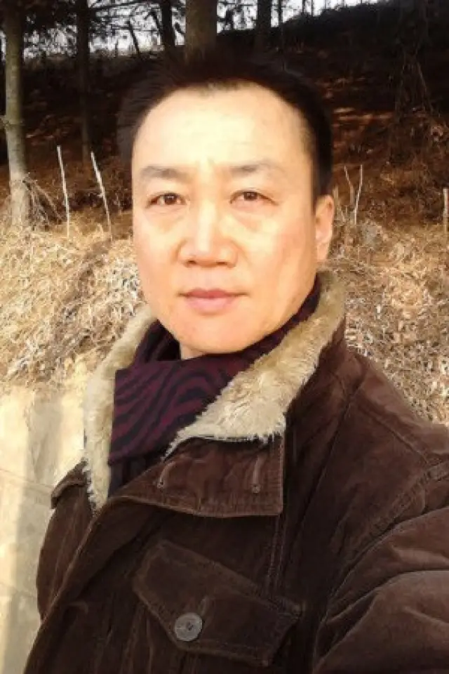 Фото  (Kim Gwang-su)
