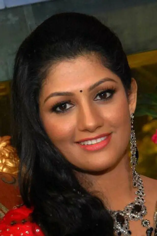 Фото  (Radhika Kumaraswamy)