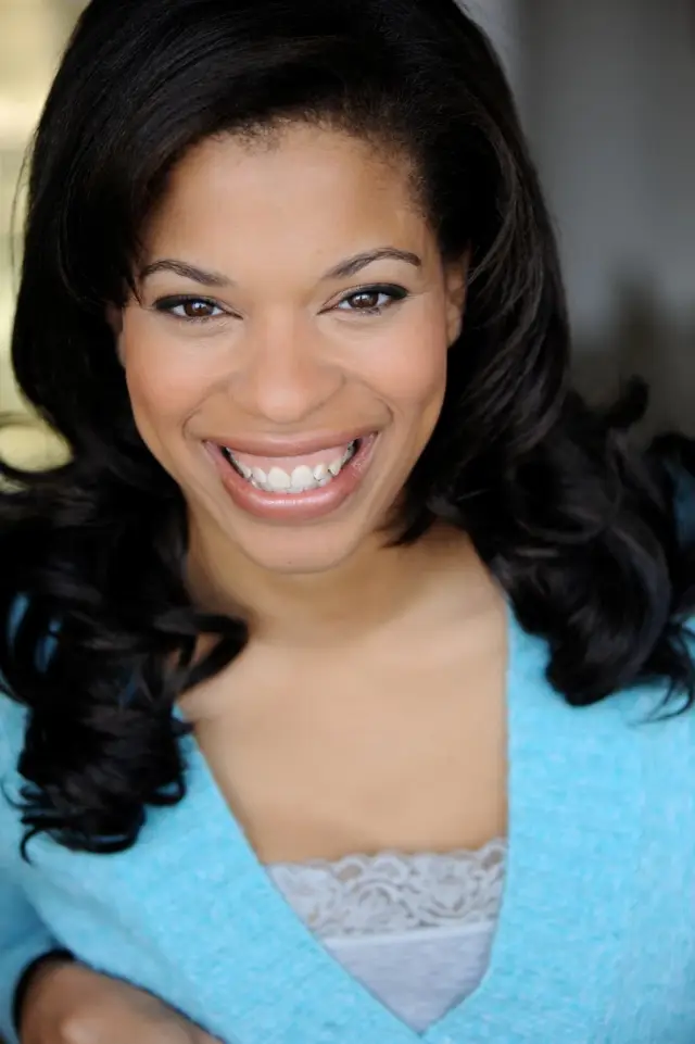 Фото Никечи Окоро (Nkechi Okoro Carroll)