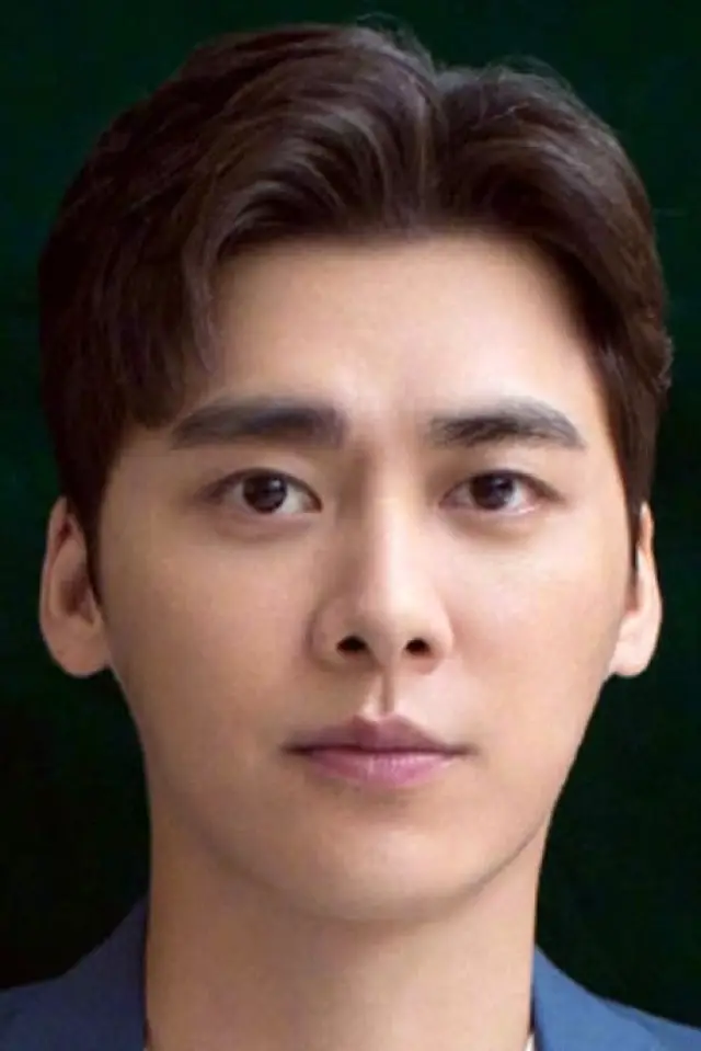 Фото Ли И Фэн (Li Yifeng)