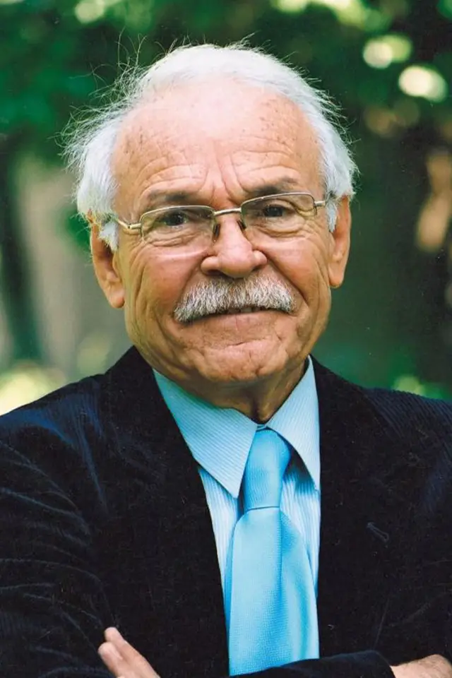 Фото  (Muzaffer İzgü)