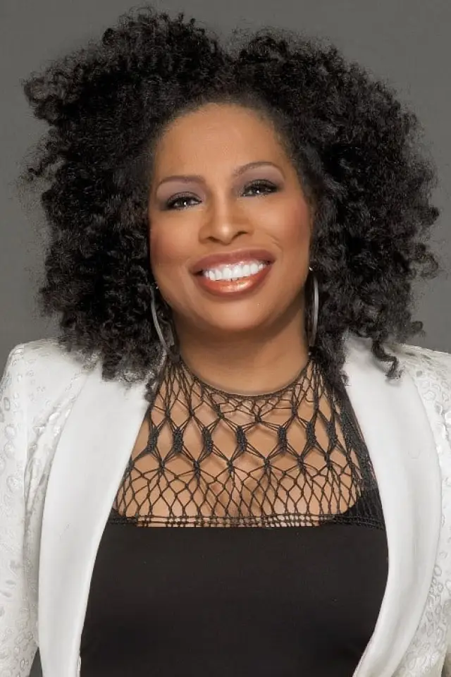 Фото  (Adele Givens)