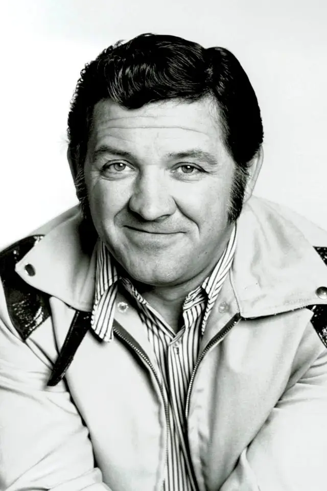 Фото Джордж Линдсей (George Lindsey)