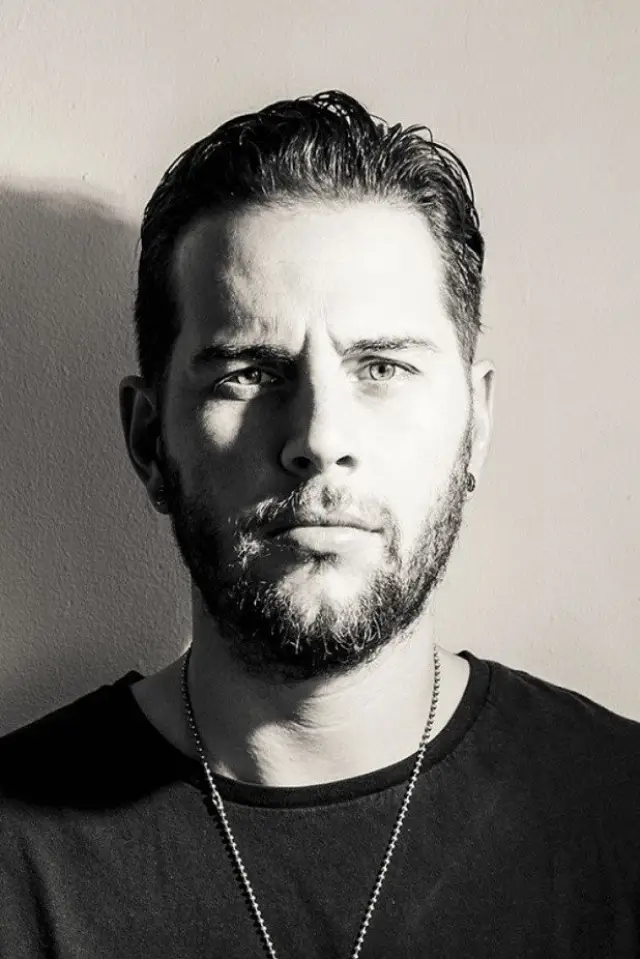 Фото  (M. Shadows)