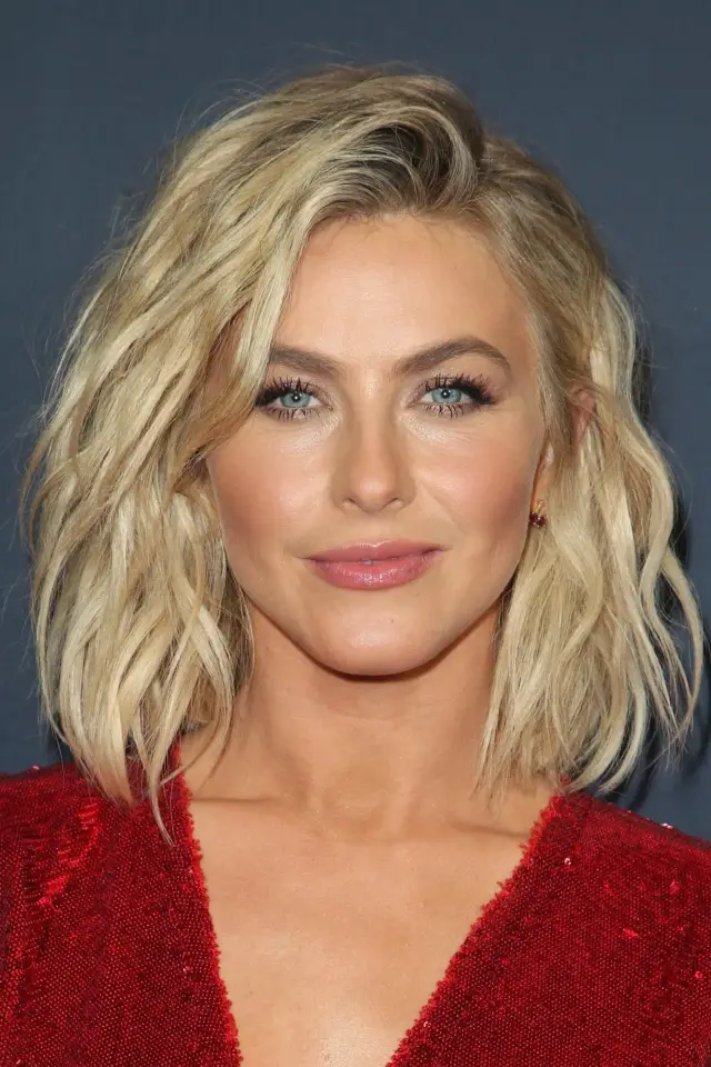 Фото Джулианна Хаф (Julianne Hough)