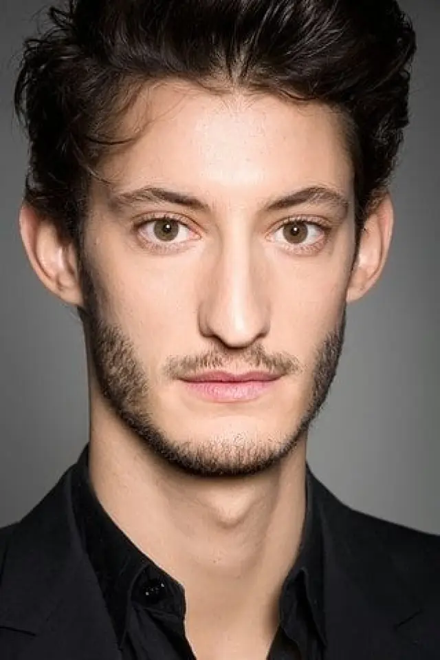 Фото Пьер Нини (Pierre Niney)