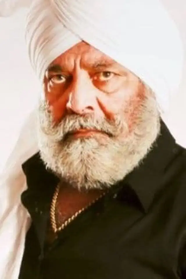 Фото Йоградж Сингх (Yograj Singh)