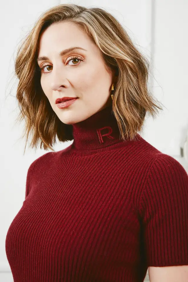 Фото  (Morven Christie)