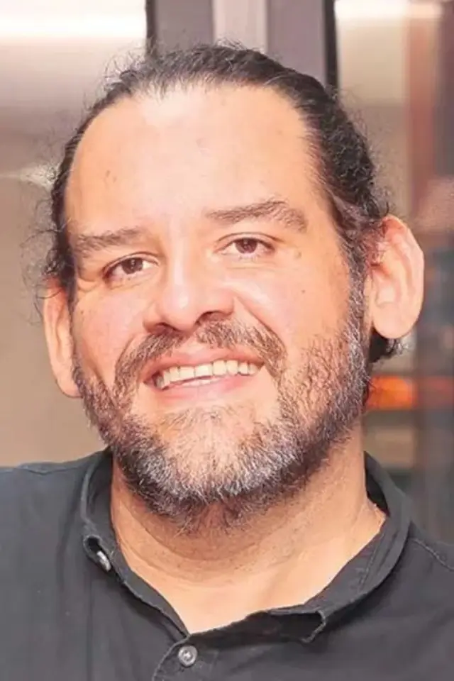 Фото  (Arturo Menéndez)