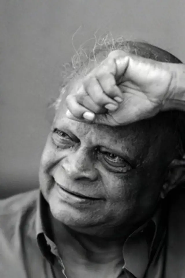 Фото  (Premasiri Khemadasa)