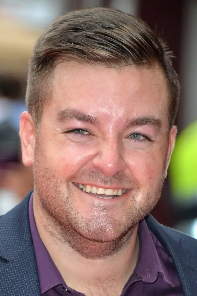 Фото Алекс Брукер (Alex Brooker)