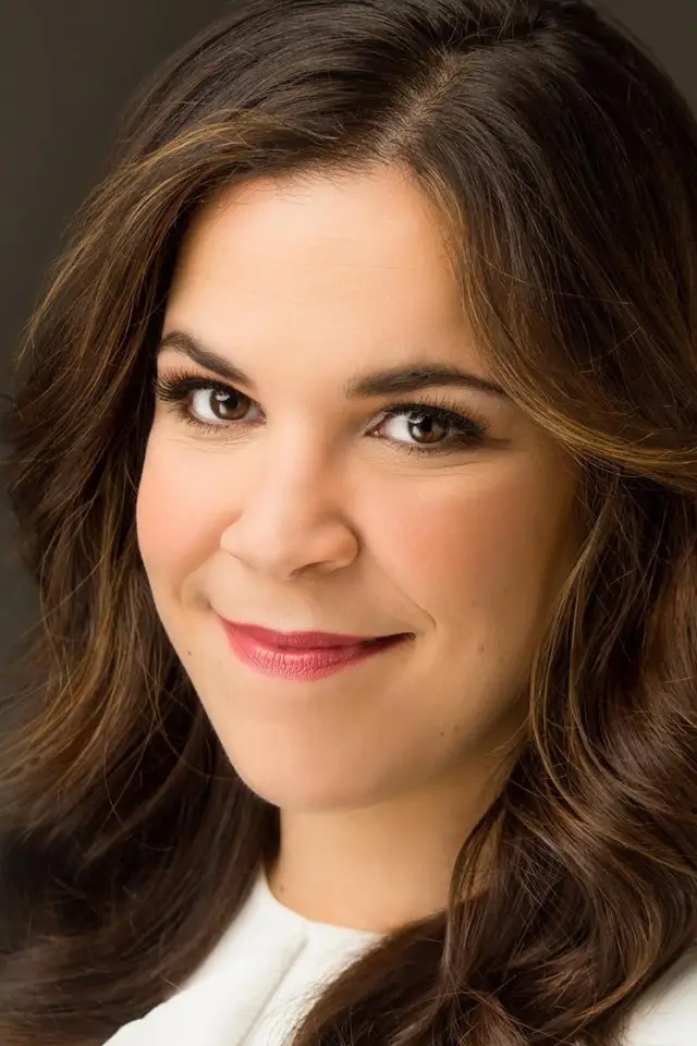 Фото Линдсей Мендес (Lindsay Mendez)