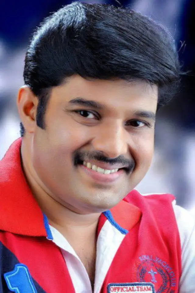Фото  (Kalabhavan Navas)
