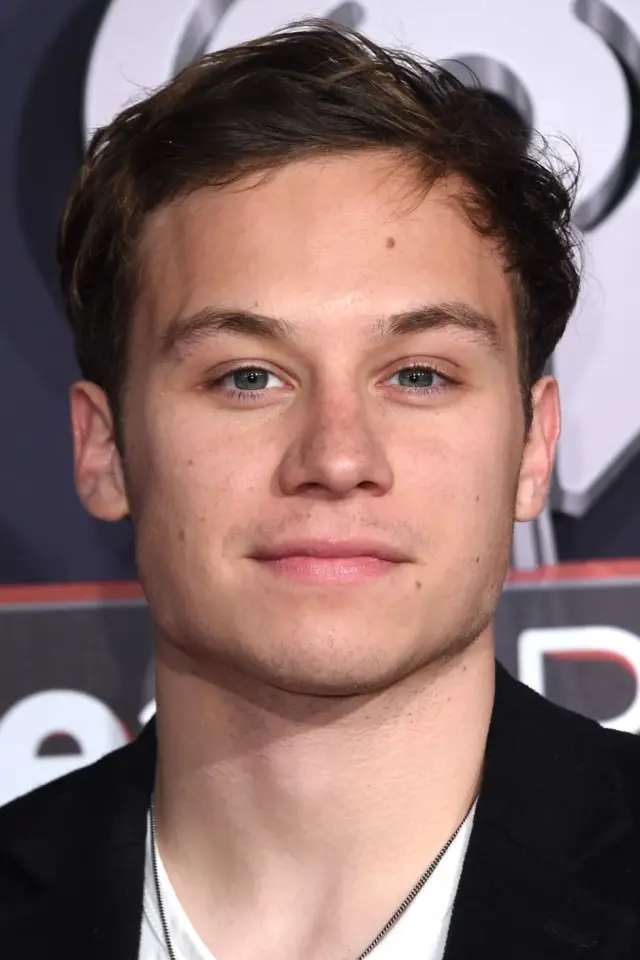 Фото Финн Коул (Finn Cole)
