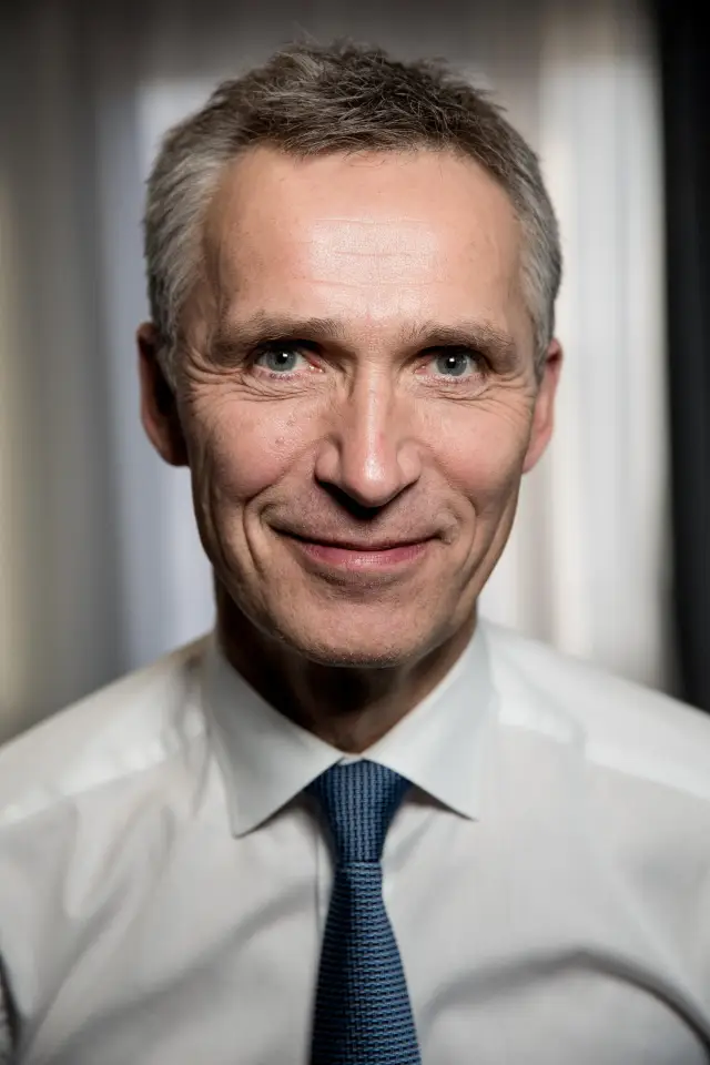 Фото  (Jens Stoltenberg)