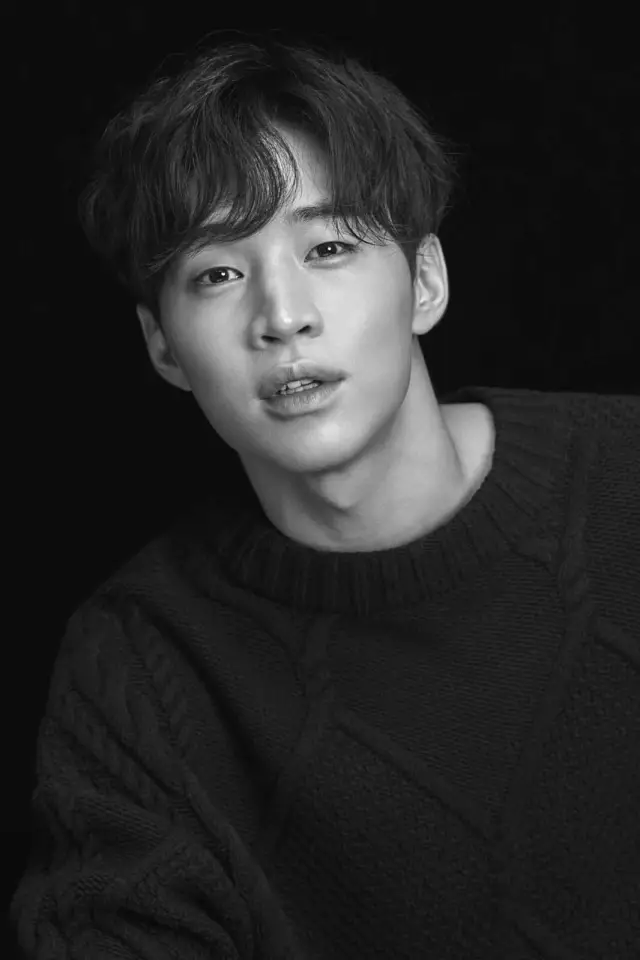 Фото  (Henry Lau)