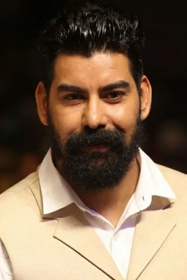 Фото Кабир Духан Сингх (Kabir Duhan Singh)