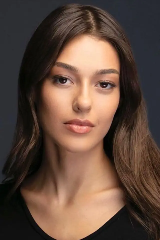Фото  (Dilan Çiçek Deniz)