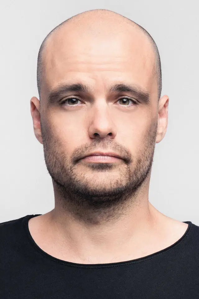Фото  (Stéphane Poirier)