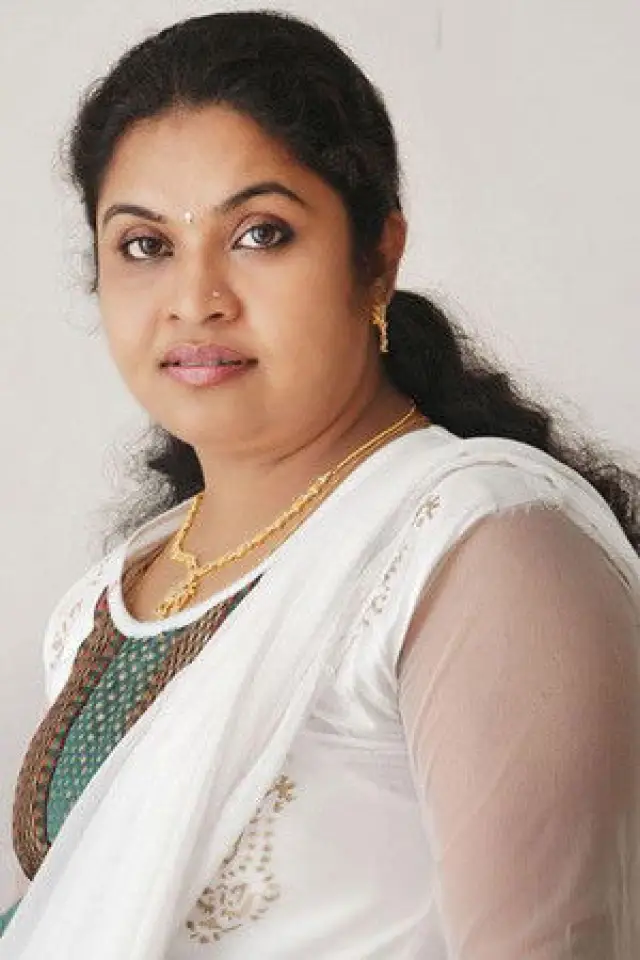 Фото Гаятри Варша (Gayathri Varsha)