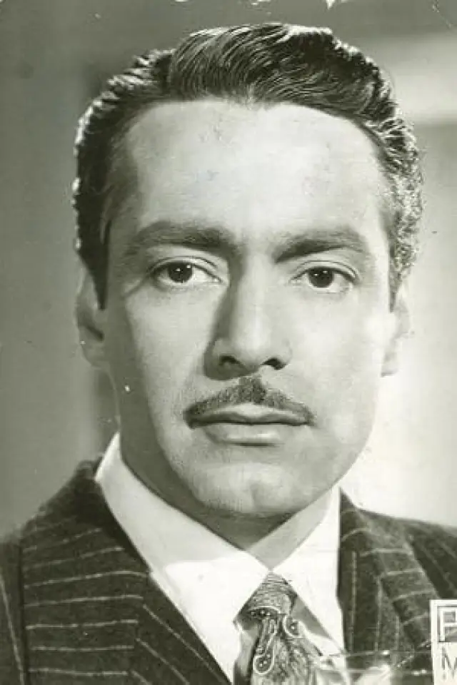 Фото  (Ernesto Alonso)