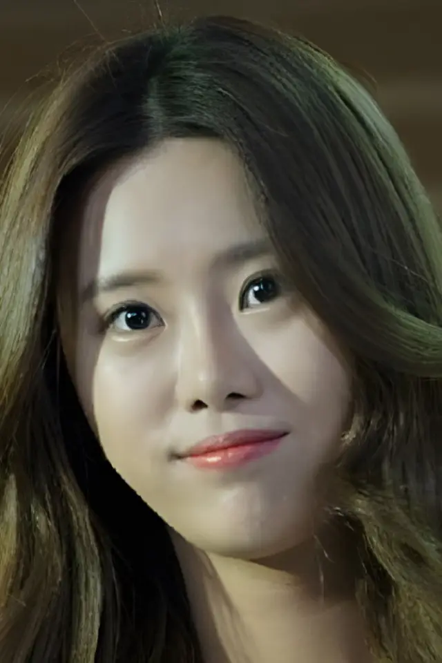 Фото  (Hong Sae-hee)