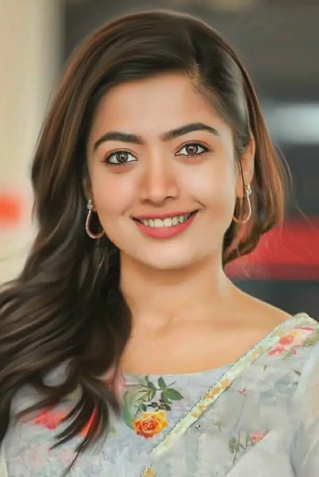Фото Рашмика Манданна (Rashmika Mandanna)