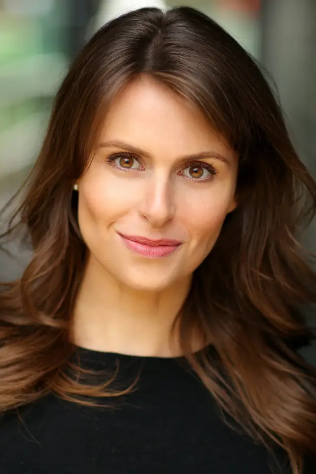 Фото Элли Тейлор (Ellie Taylor)