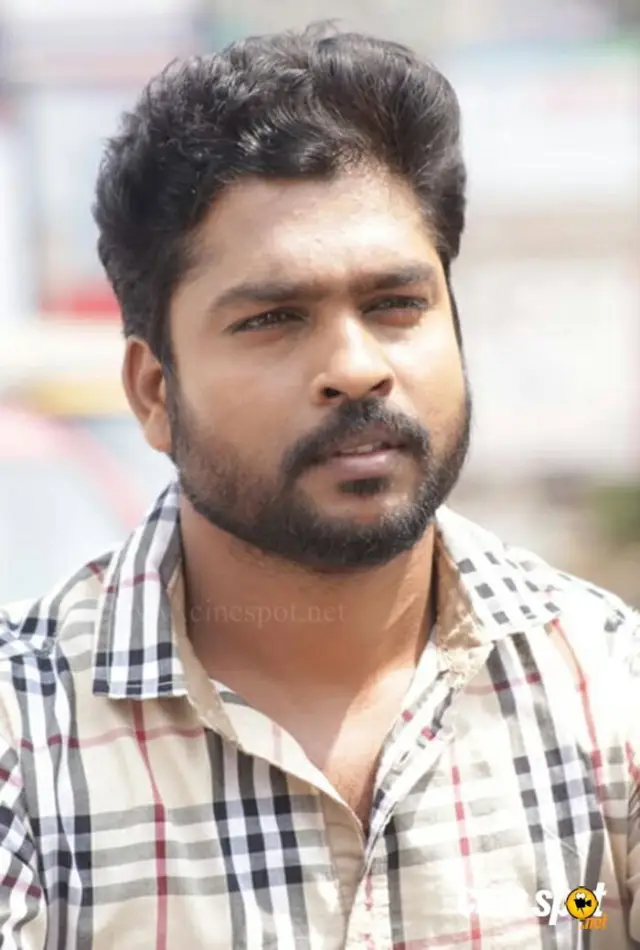Фото  (R. S. Karthik)