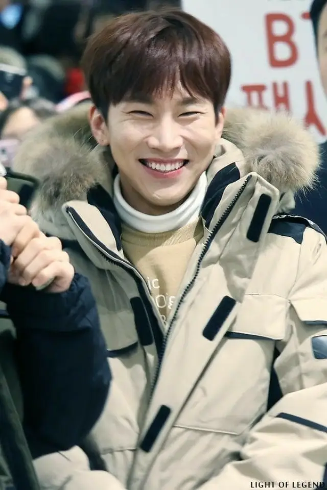 Фото Со Ын Кван (Seo Eun-kwang)