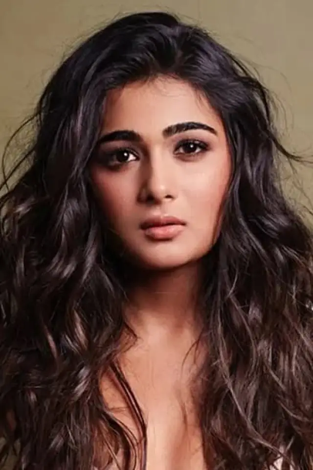 Фото Шалини Пандей (Shalini Pandey)